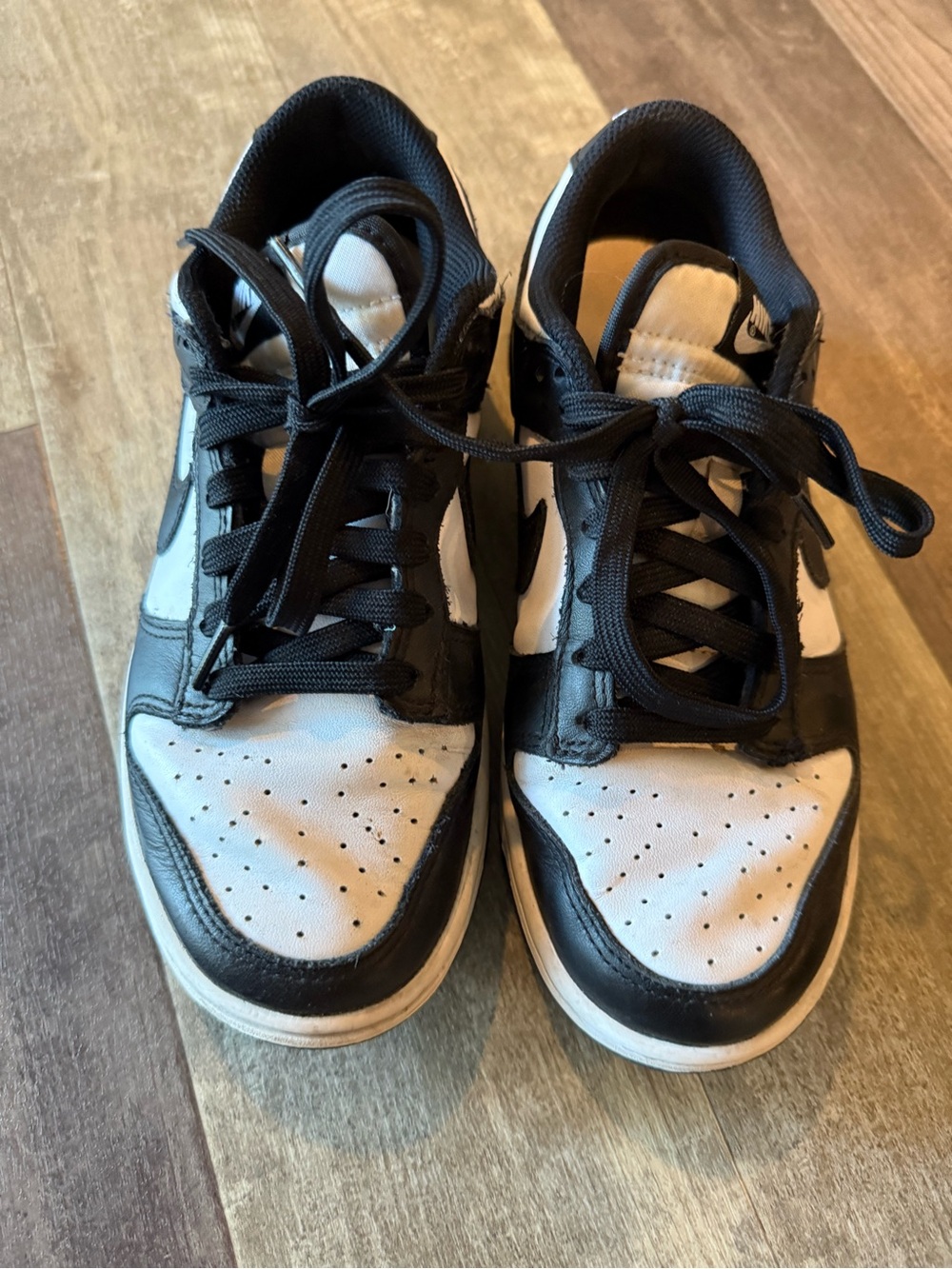 Nike Dunk Low "Panda" (Black/White).-